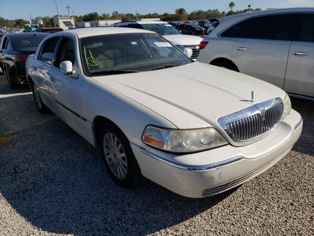 1LNHM83W14Y680418 - 2004 LINCOLN TOWN CAR U WHITE photo 1