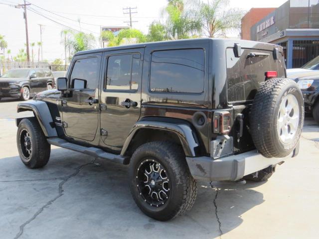 1C4BJWEG5DL657153 - 2013 JEEP WRANGLER U BLACK photo 3