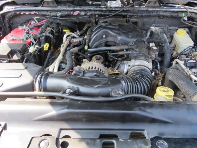 1C4BJWEG5DL657153 - 2013 JEEP WRANGLER U BLACK photo 7