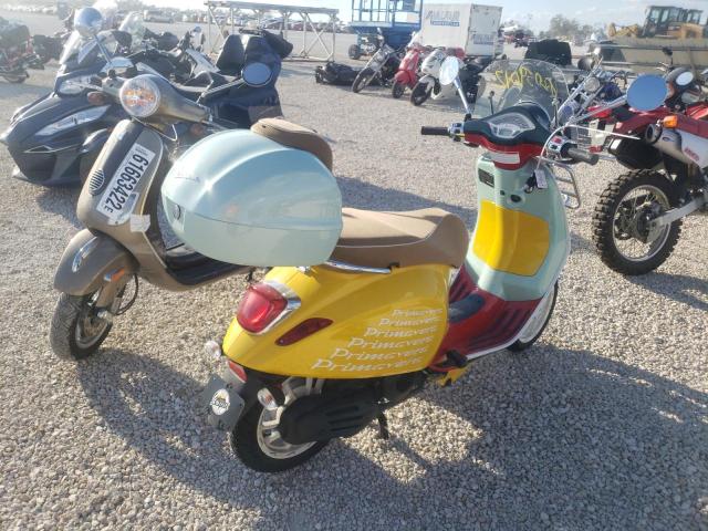 ZAPM818G2M5904022 - 2021 PIAGGIO SCOOTER YELLOW photo 4