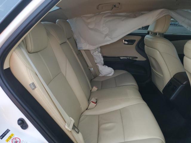 4T1BK1EB9JU272555 - 2018 TOYOTA AVALON XLE WHITE photo 6