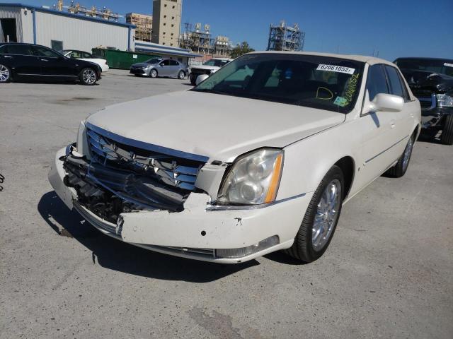 1G6KD5EY1AU105605 - 2010 CADILLAC DTS LUXURY WHITE photo 2