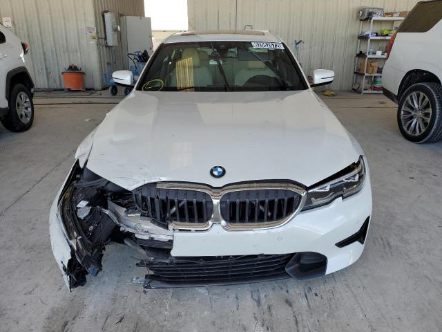 3MW5R1J04M8C11663 - 2021 BMW 330I WHITE photo 5