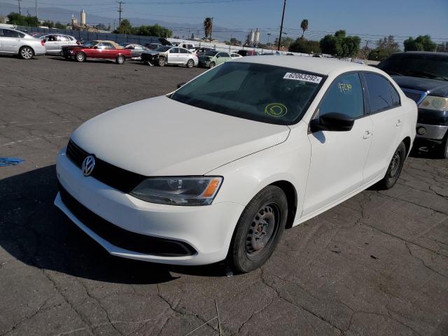 3VW2K7AJ1DM268123 - 2013 VOLKSWAGEN JETTA BASE WHITE photo 2