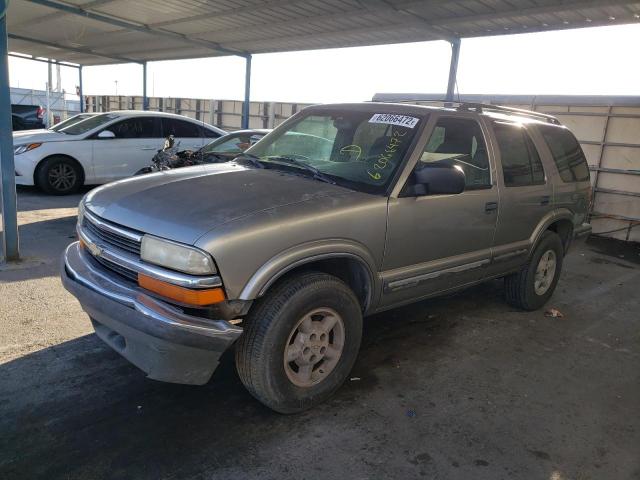 1GNDT13W8X2136641 - 1999 CHEVROLET BLAZER TAN photo 2