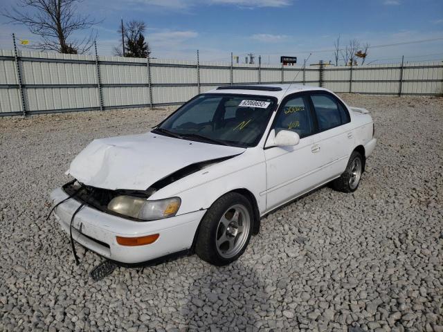 1NXBB02E8VZ640996 - 1997 TOYOTA COROLLA DX WHITE photo 2