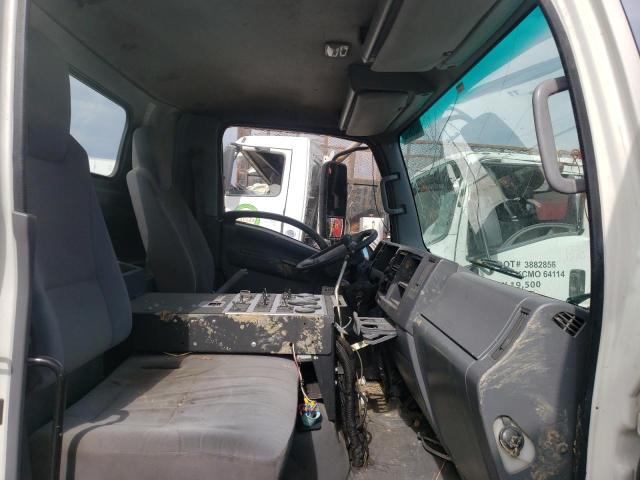 54DC4W1B5JS806387 - 2018 ISUZU NPR HD WHITE photo 5