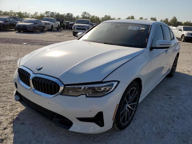 3MW5R7J51K8B03450 - 2019 BMW 330XI WHITE photo 2