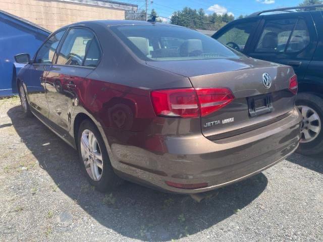 3VW2K7AJ7FM202825 - 2015 VOLKSWAGEN JETTA BASE BROWN photo 3