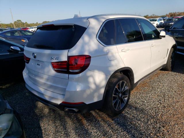 5UXKR2C53J0Z19234 - 2018 BMW X5 SDRIVE3 WHITE photo 4