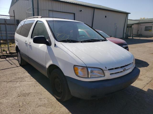 4T3ZF13C5WU043819 - 1998 TOYOTA SIENNA LE WHITE photo 1