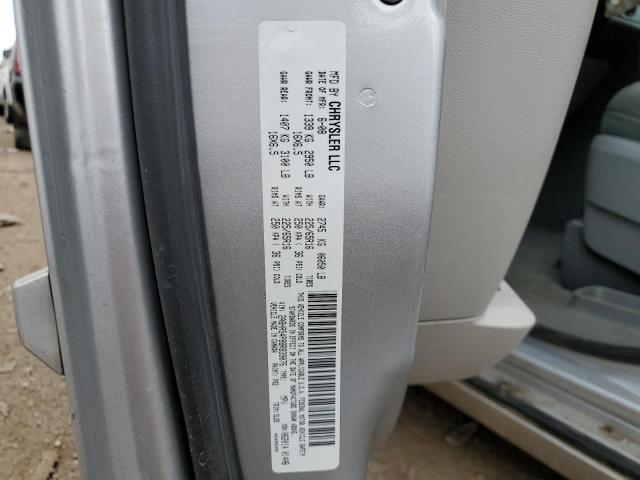 2A8HR54P88R839076 - 2008 CHRYSLER TOWN & COU SILVER photo 10