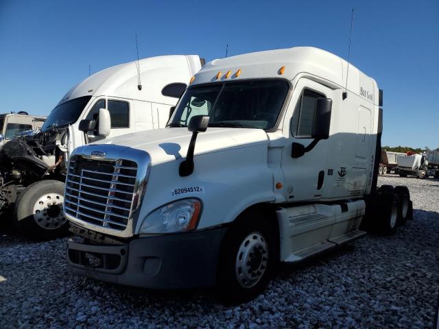 1FUJGLDR8CLBJ7141 - 2012 FREIGHTLINER CASCADIA WHITE photo 2