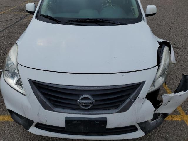 3N1CN7APXCL818588 - 2012 NISSAN VERSA WHITE photo 7