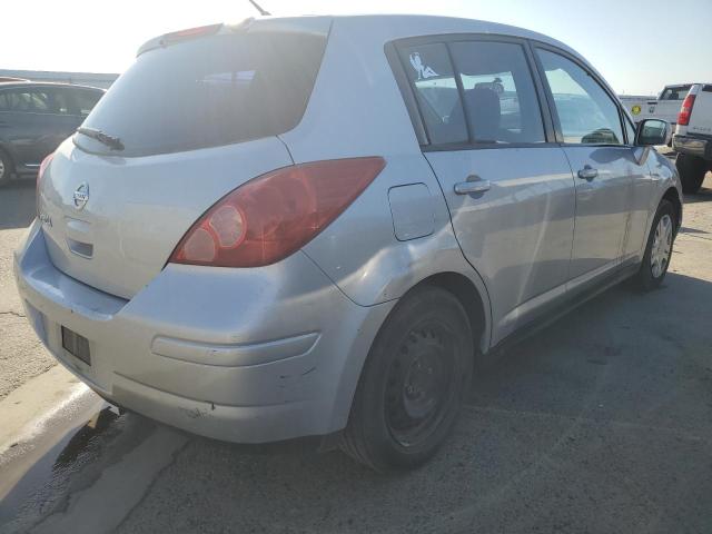 3N1BC1CP8BL475869 - 2011 NISSAN VERSA S SILVER photo 4