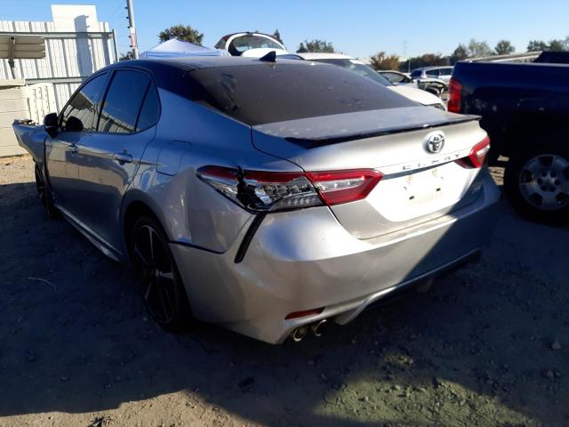 4T1B61HK6KU259683 - 2019 TOYOTA CAMRY XSE SILVER photo 3