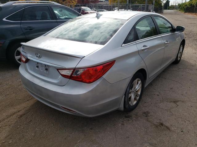 5NPEB4AC0DH596557 - 2013 HYUNDAI SONATA GLS SILVER photo 4