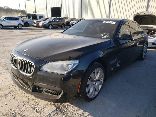 WBAYE8C54DD133026 - 2013 BMW 7 SERIES Черный фото 2