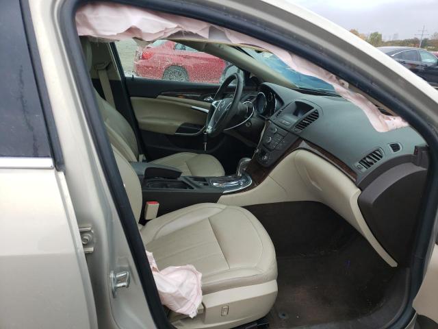 2G4GR5EKXC9153678 - 2012 BUICK REGAL BEIGE photo 5