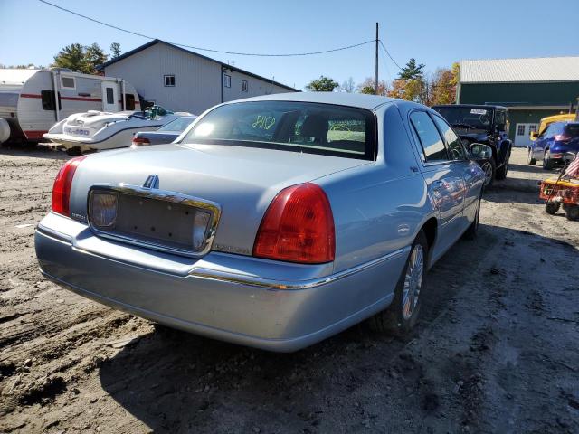 2LNHM82VX9X630584 - 2009 LINCOLN TOWN CAR S BLUE photo 4