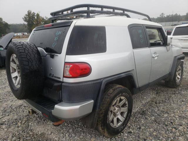 JTEZU11F270016887 - 2007 TOYOTA FJ CRUISER SILVER photo 4