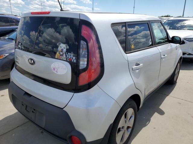 KNDJN2A26F7795279 - 2015 KIA SOUL SILVER photo 4