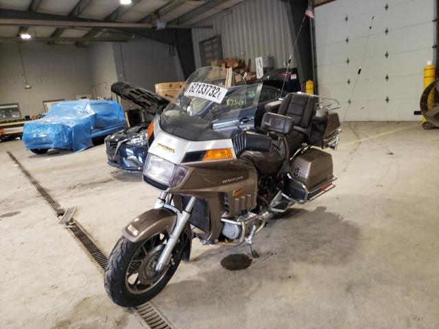 1HFSC1422EA026432 - 1984 HONDA GL1200 A TAN photo 2