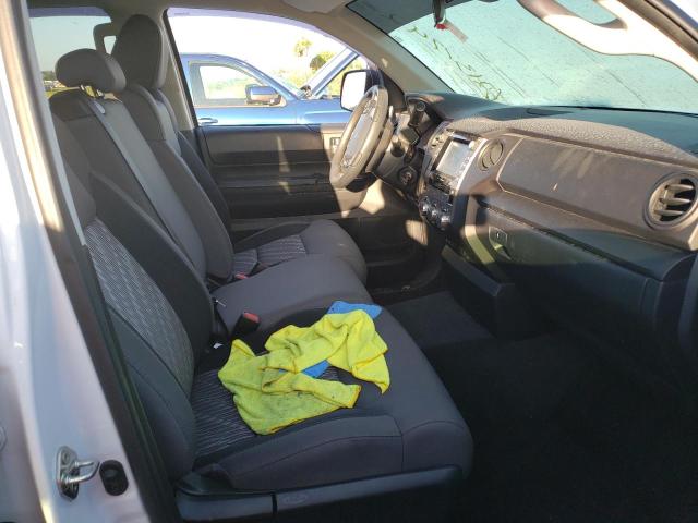 5TFRY5F13LX270459 - 2020 TOYOTA TUNDRA DOU WHITE photo 5