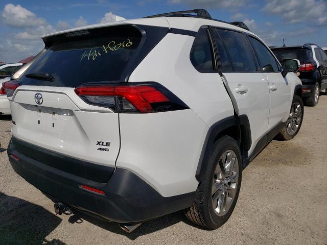 JTMA1RFV2KD021940 - 2019 TOYOTA RAV4 XLE P WHITE photo 4