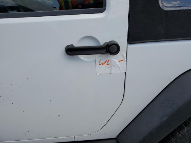 1C4AJWAG7GL137557 - 2016 JEEP WRANGLER S WHITE photo 9