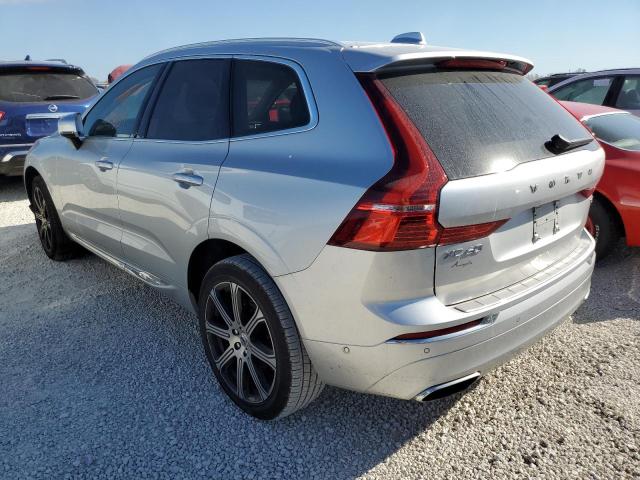 YV4102RL6M1721627 - 2021 VOLVO XC60 T5 IN SILVER photo 3