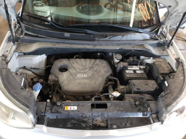 KNDJN2A27F7790799 - 2015 KIA SOUL SILVER photo 7