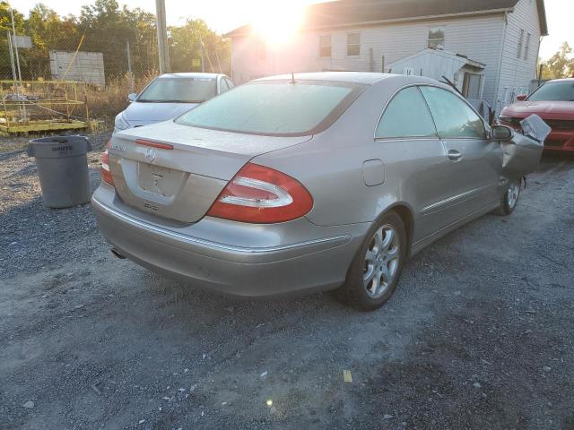 WDBTJ65J14F078268 - 2004 MERCEDES-BENZ CLK 320C GRAY photo 4