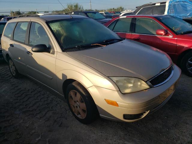 1FAHP36NX6W217151 - 2006 FORD FOCUS ZXW TAN photo 1