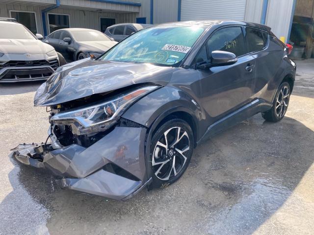 JTNKHMBX3J1000696 - 2018 TOYOTA C-HR XLE GRAY photo 2