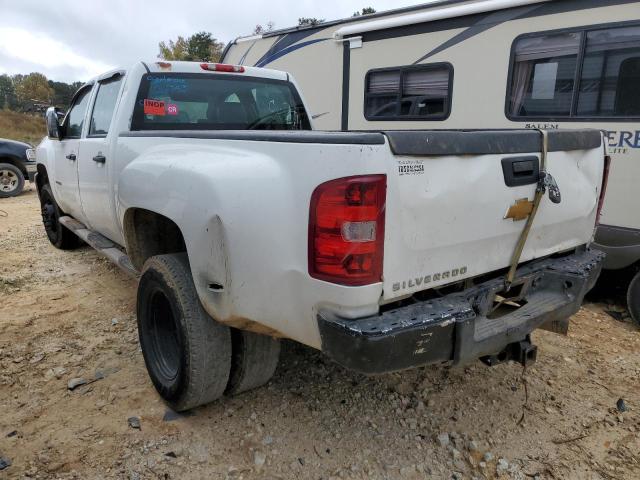 1GC4CZC80EF106743 - 2014 CHEVROLET 3500 HD WHITE photo 3