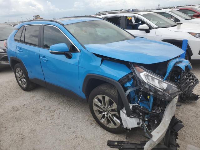 2T3C1RFV3MW159923 - 2021 TOYOTA RAV4 XLE P BLUE photo 1