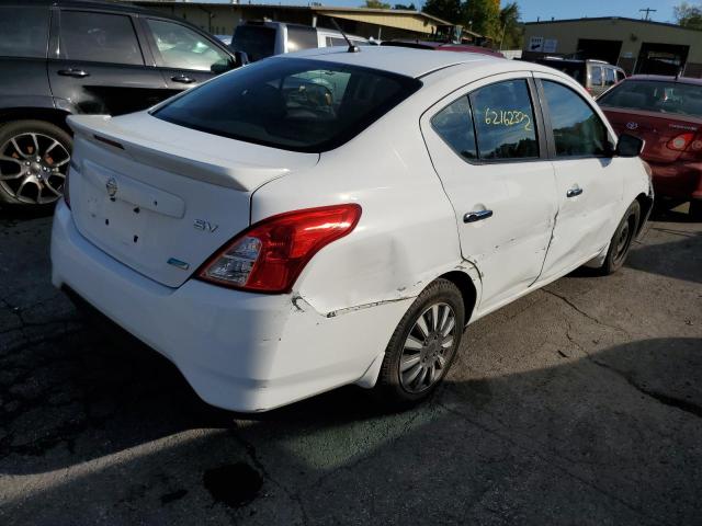 3N1CN7AP3FL819523 - 2015 NISSAN VERSA S WHITE photo 4