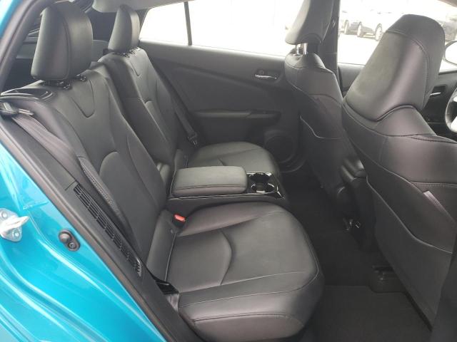 JTDKARFP3H3019831 - 2017 TOYOTA PRIUS PRIM BLUE photo 6