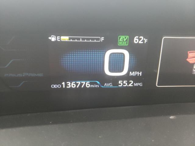 JTDKARFP3H3019831 - 2017 TOYOTA PRIUS PRIM BLUE photo 8