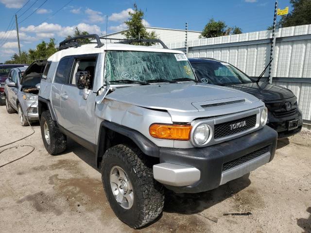 JTEBU11F68K050192 - 2008 TOYOTA FJ CRUISER SILVER photo 1