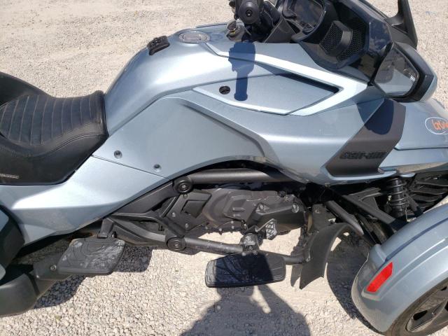 2BXREDD23NV001336 - 2022 CAN-AM SPYDER ROA SILVER photo 5