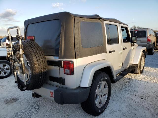 1J4HA5H10AL115427 - 2010 JEEP WRANGLER U SILVER photo 4