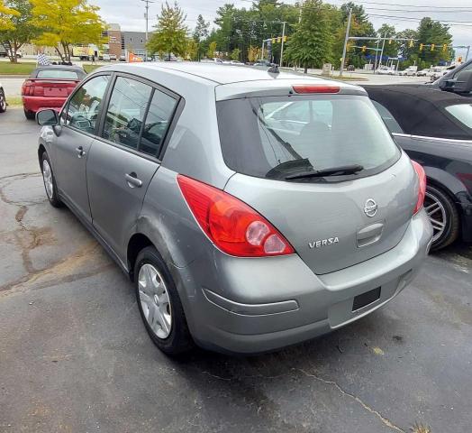 3N1BC1CP2AL415598 - 2010 NISSAN VERSA S SILVER photo 3