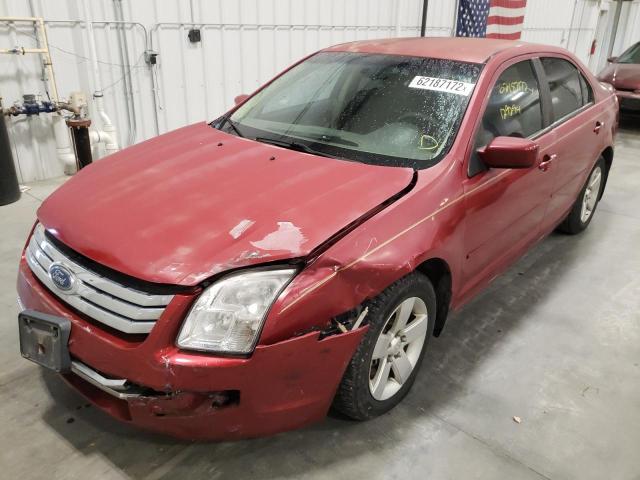 3FAHP07106R106038 - 2006 FORD FUSION SE RED photo 2