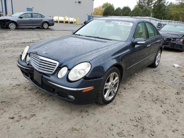 WDBUF87J06X188028 - 2006 MERCEDES-BENZ E 350 4MAT BLUE photo 2