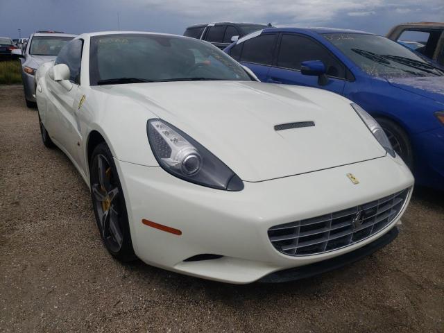 ZFF65TJA3E0195945 - 2014 FERRARI CALIFORNIA WHITE photo 1