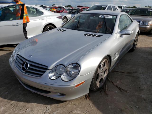 WDBSK75F75F087374 - 2005 MERCEDES-BENZ SL 500 SILVER photo 2