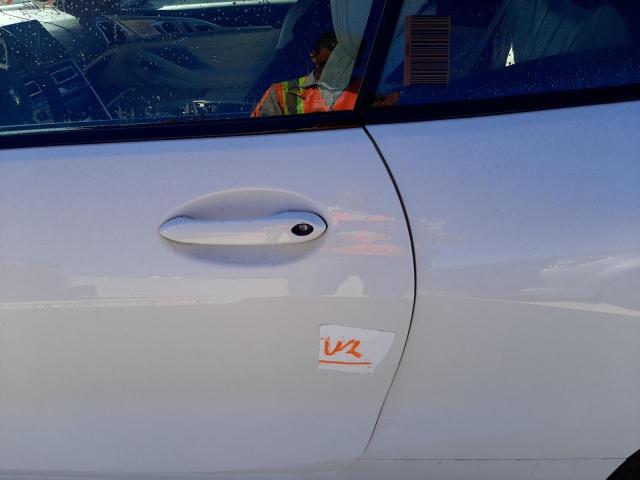 WBAFY4C02MCG36736 - 2021 BMW M850XI WHITE photo 12