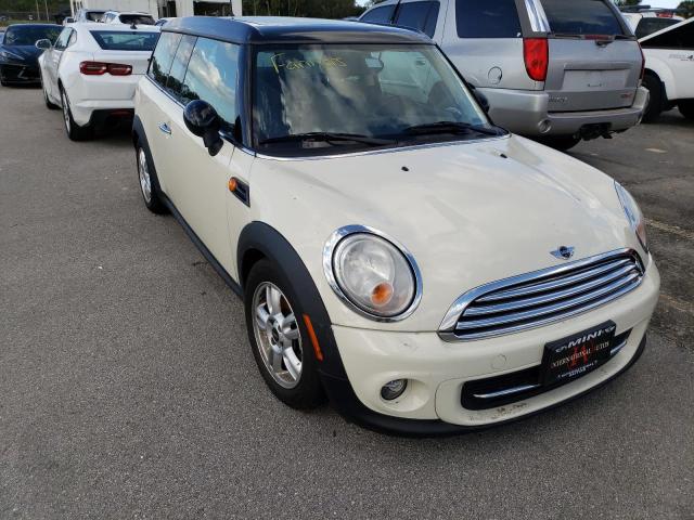 WMWZF3C54CT190402 - 2012 MINI COOPER CLU WHITE photo 1